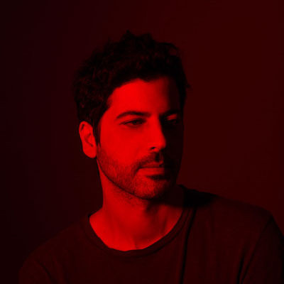 Picture for artist Lee Burton